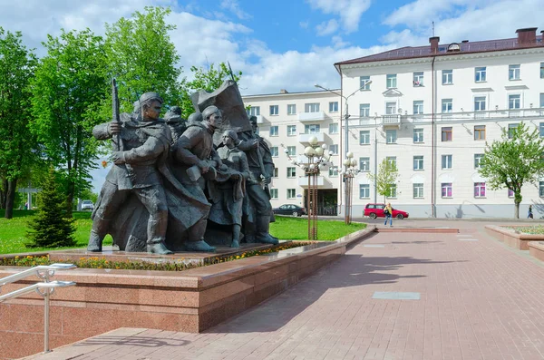 Fragment av memorial befriare av Vitebsk - sovjetiska soldater, partisan och underjordiska fighters, Vitebsk, Vitryssland — Stockfoto