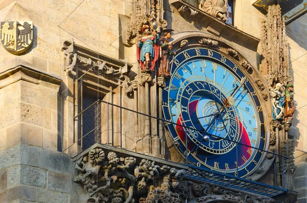 Reloj Astronómico de Praga, o Orloj en el Antiguo Ayuntamiento de Praga, República Checa — Foto de Stock