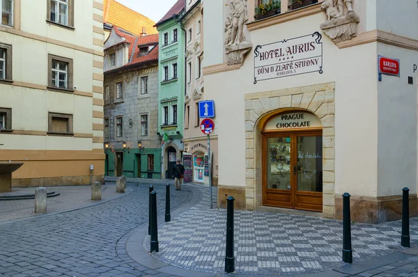 Praga Repubblica Ceca Gennaio 2019 Anziani Sconosciuti Passeggiano Nel Centro — Foto Stock