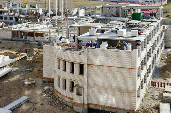 Gomel Belarus März 2020 Unbekannte Bauarbeiter Arbeiten Während Der Von — Stockfoto