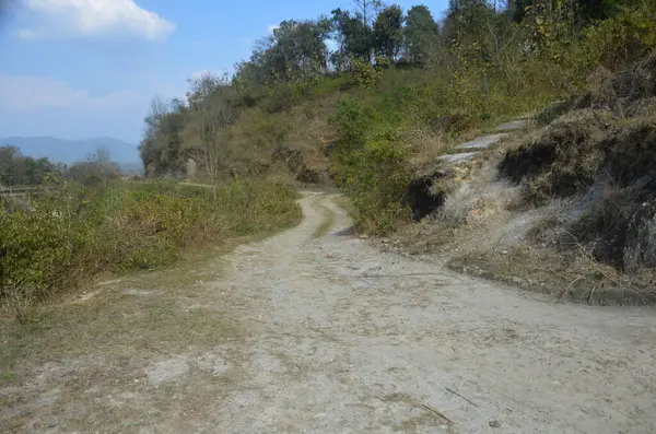 Jalan Yang Tidak Direkonstruksi Dari Kaloor Hamirpur Himachal Pradesh India — Stok Foto