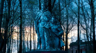 Büyük vatanseverlik savaşında ölen askerlerin anıtı. İkinci Dünya Savaşı. Milliyetçi Almanya 'ya karşı kazanılan zaferin kutlaması. 9 Mayıs.