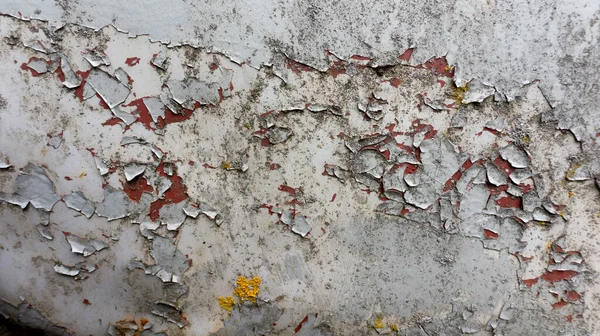 Terk edilmiş bir arabanın boyasını soymak. Doku. Boya ve toprak katmanları.