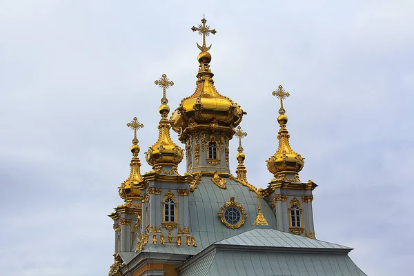 Die Kuppel der Kirche. — Stockfoto