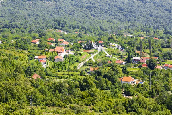  Küçük bir köy bir görünüm.