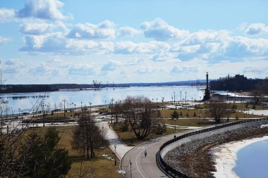 nehir kenarında park. 