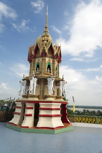 Templo con elefantes . — Foto de Stock