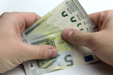 Bir tomar para holding eller.