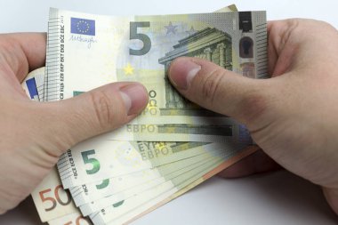 Bir tomar para holding eller.