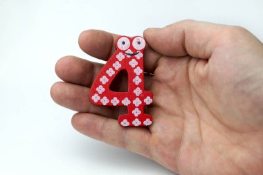 Dört numaralı holding eller.