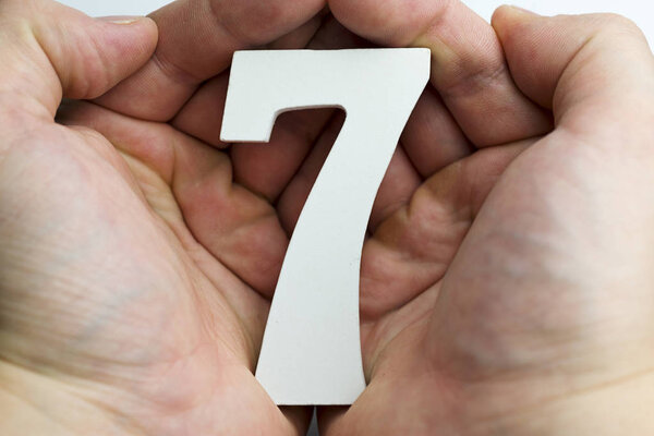 Седьмая рука
.