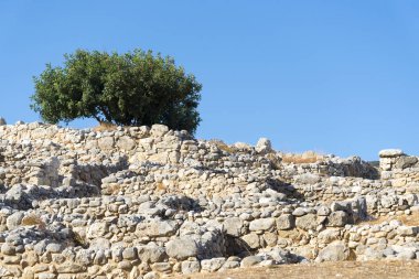 Eski insanların binaların duvarları kalıntıları.