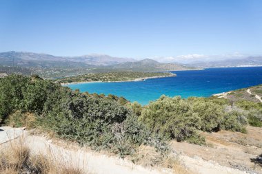 Deniz ve dağlar Girit.