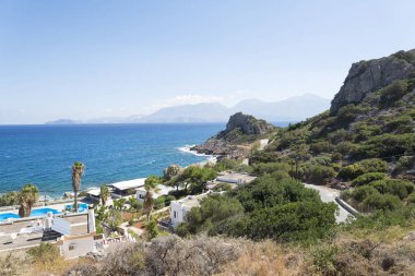 Deniz ve dağlar Girit.