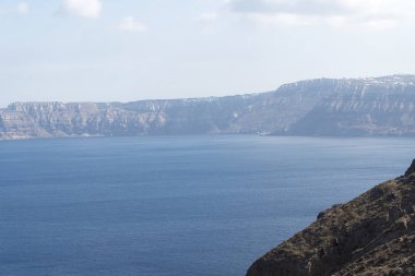 Santorini Island, Yunanistan bakan manzara süpürme