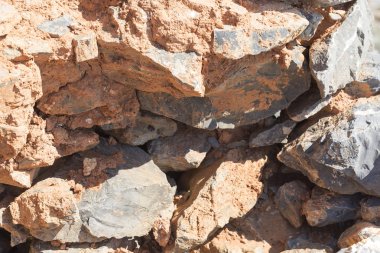 Doku beyaz taş buzlu.