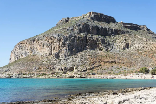 La vista de las montañas y la playa . — Foto de Stock