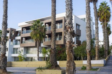 Kıbrıs adasındaki Paphos binaları.