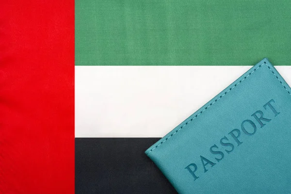 Uae Birleşik Arap Emirlikleri 'nin arka planında bir pasaport var..