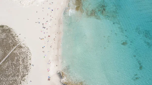 Niesamowita Plaża Turkusową Wodą Widok Drona — Zdjęcie stockowe