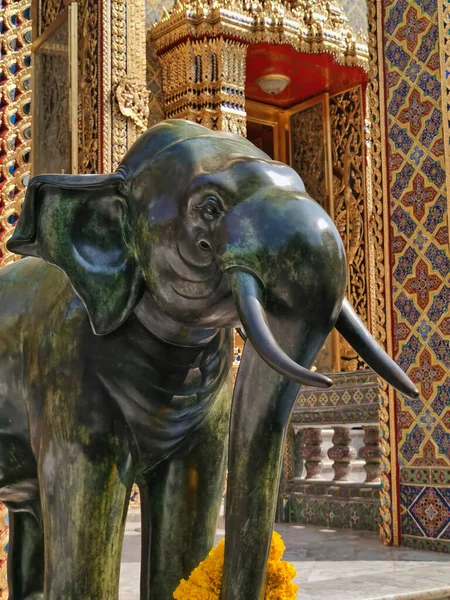 Elephant Standbeeld Bij Ingang Van Tempel Van Ratchabophit Tempel Bangkok — Stockfoto