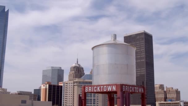 Bricktown Watertoren Oklahoma Stad — Stockvideo