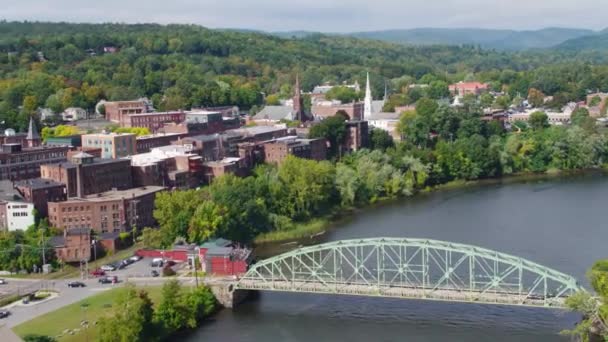 Brattleboro Vermont Flying Air Drone Shot New England Small Town — Stockvideo