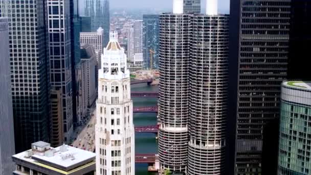 Στο Κέντρο Του Σικάγο Στον Ποταμό Σικάγο — Αρχείο Βίντεο