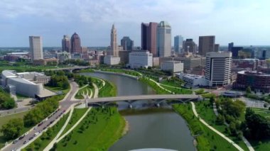 Columbus Skyline nehrinin insansız hava aracı görüntüsü