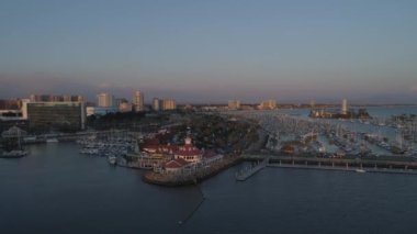 Hava aracıyla Long Beach Marinası 