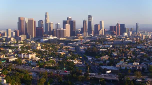 Downtown Los Angeles Στο Ηλιοβασίλεμα Εναέρια Drone — Αρχείο Βίντεο