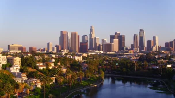 Centrala Los Angeles Vid Solnedgången Med Flygdrönare — Stockvideo