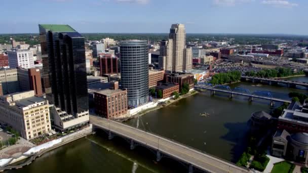 Drone Shot Grand Rapids Skyline Michigan — Stock Video