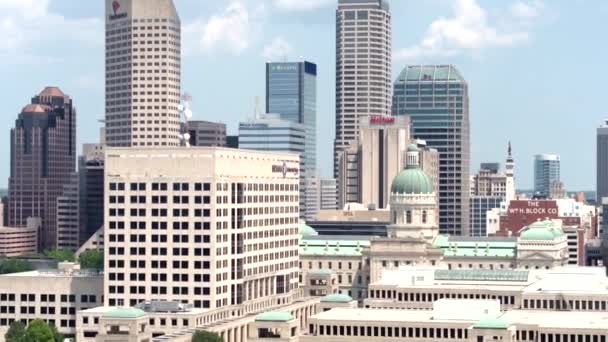 Indianapolis Wolkenkrabbers Drone Schot — Stockvideo