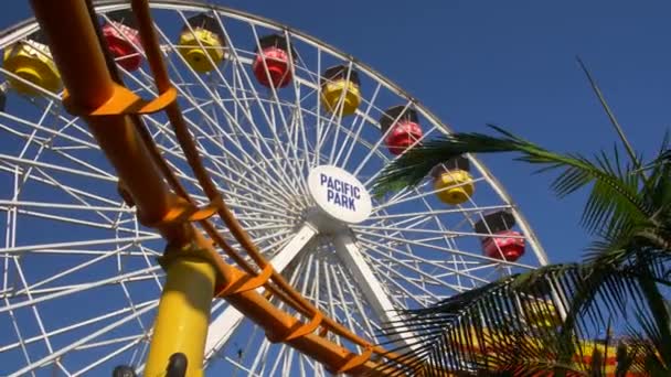 Ferris Wheel Roller Coaster Santa Monica Pacific Pier — Stock Video