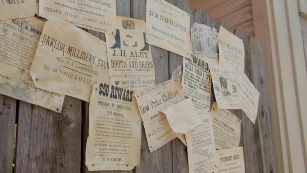 Old Western Notice Board Wanted Posters Cowboy Ads Old West — ストック動画