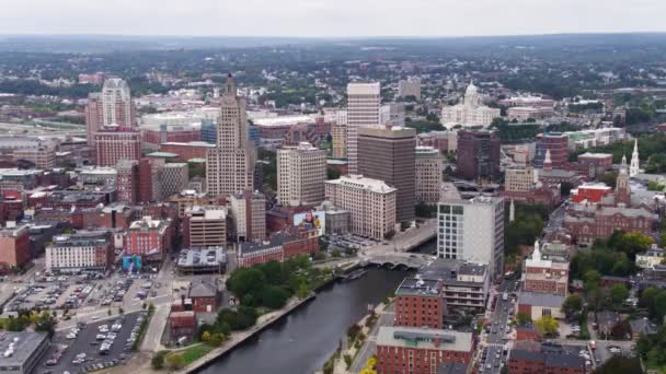 Providence Rhode Island Skyline Downtown Aerial Drone Overhead New England — стоковое видео