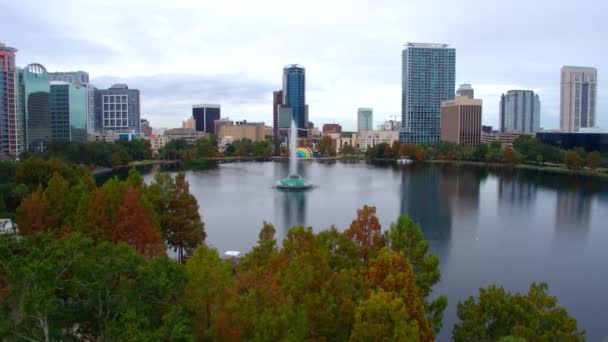 Rising Drone Shot Orlando Skyline Lake Eola Park — Stock Video