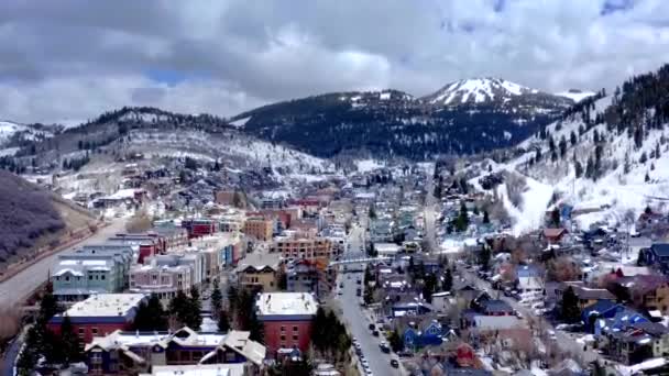 Χιονοδρομική Πόλη Εναέρια Drone Utah Βουνά Πάρκο Πόλη — Αρχείο Βίντεο