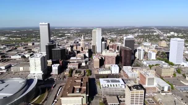 Rascacielos Tulsa Centro Drone Disparo — Vídeo de stock