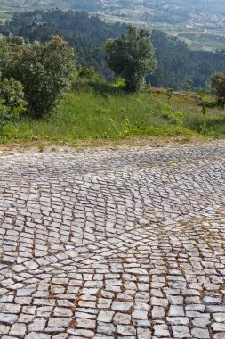 Taşı Driveway yokuş yukarı
