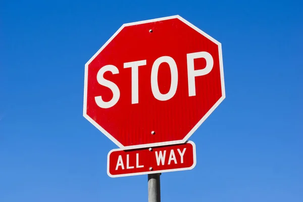 Segno di stop fino in fondo — Foto Stock