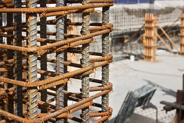 Construcción de barras de refuerzo — Foto de Stock