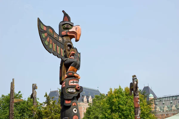 Sur Île Vancouver Colombie Britannique Groupe Mâts Totémiques Fabriqués Par — Photo