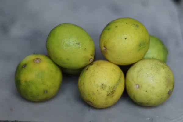 Свежие Зеленые Фрукты Лимона Белом Фоне — стоковое фото