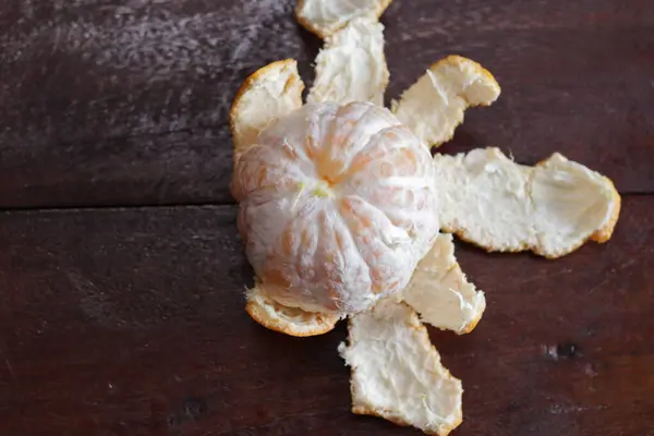 Fresh Orange Fruits Isolated Wood Background — Stock Photo, Image