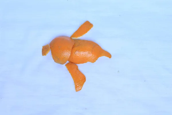 Friske Appelsinskall Isolert Hvit Bakgrunn – stockfoto
