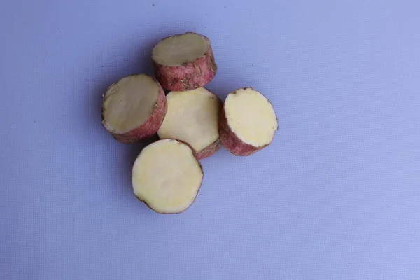 Свіжа Солодка Картопля Ізольована Білому Тлі — стокове фото