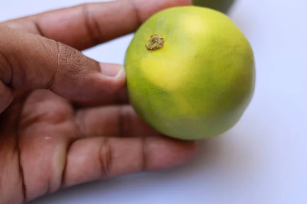 Color Amarillo Verde Entero Maduro Frutas Dulces Lima Citrus Limetta — Foto de Stock