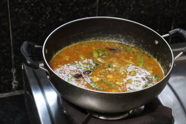 Taze organik tamotoes rasam beyaz arka planda izole